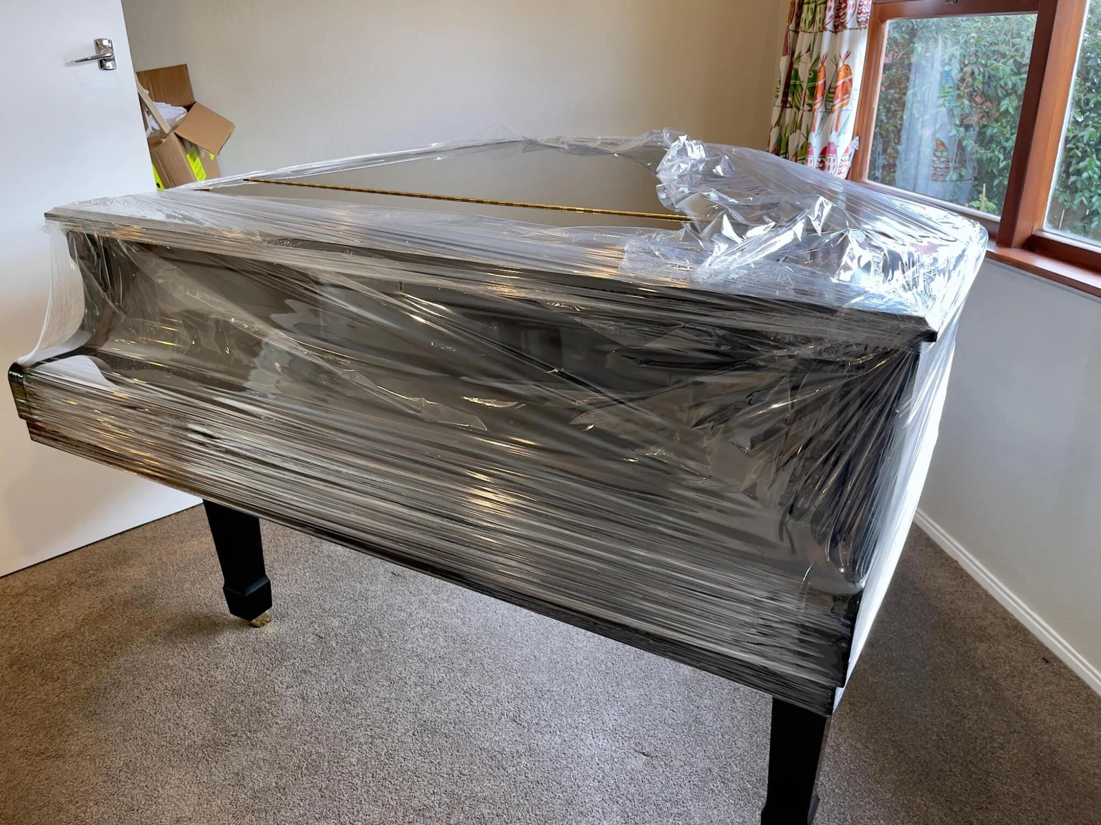 The Ultimate Guide to Piano Moving: Tips from the Experts