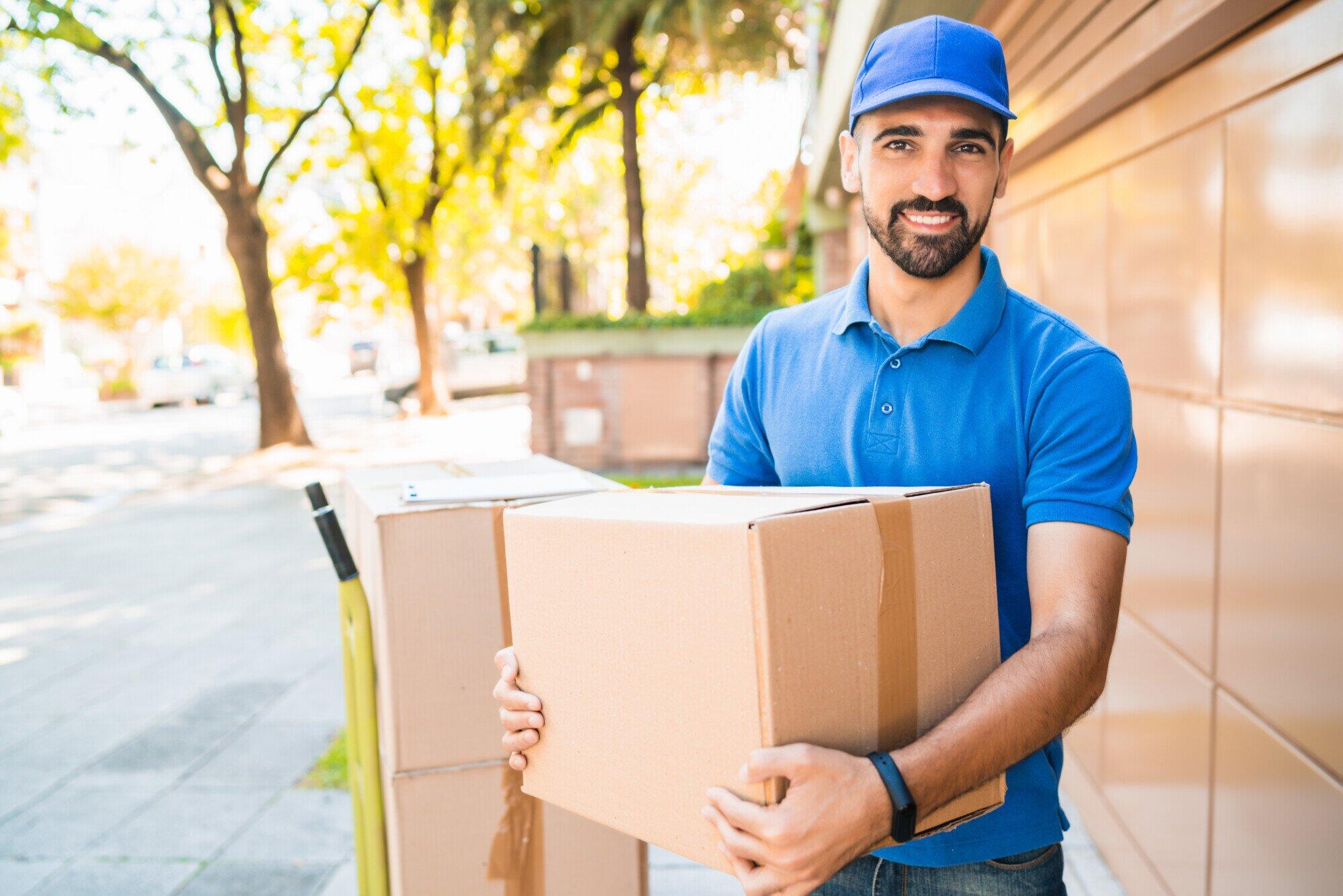 The Benefits of Hiring a Commercial Moving Company